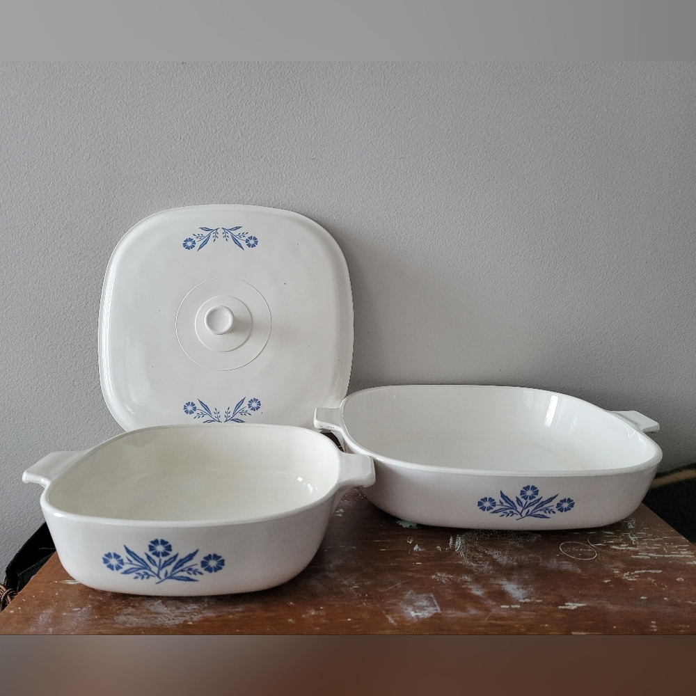 PYROCERAM CorningWare blue cornflower dishes and one lid lot of three items